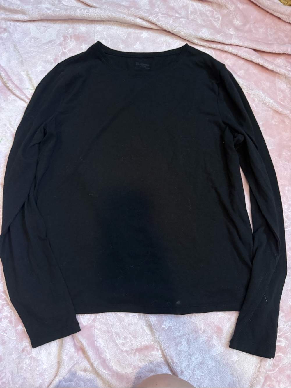 No Boundaries Black Long Sleeve Crewneck Top